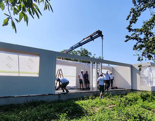 Elegantna prizemnica u nastajanju: Svi detalji roh-bau gradnje